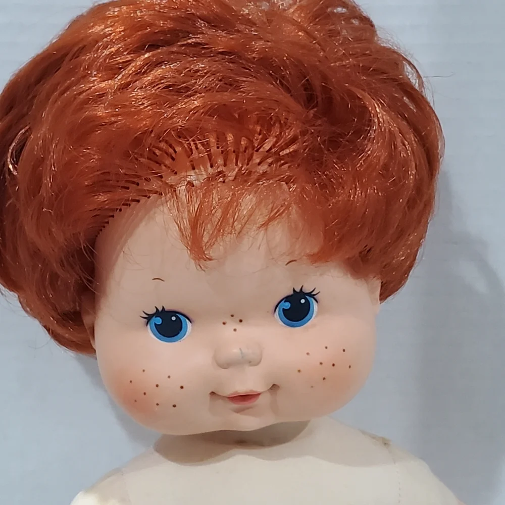 Strawberry Shortcake Blow a Kiss Baby Doll 14” American Greetings Kenner 1982